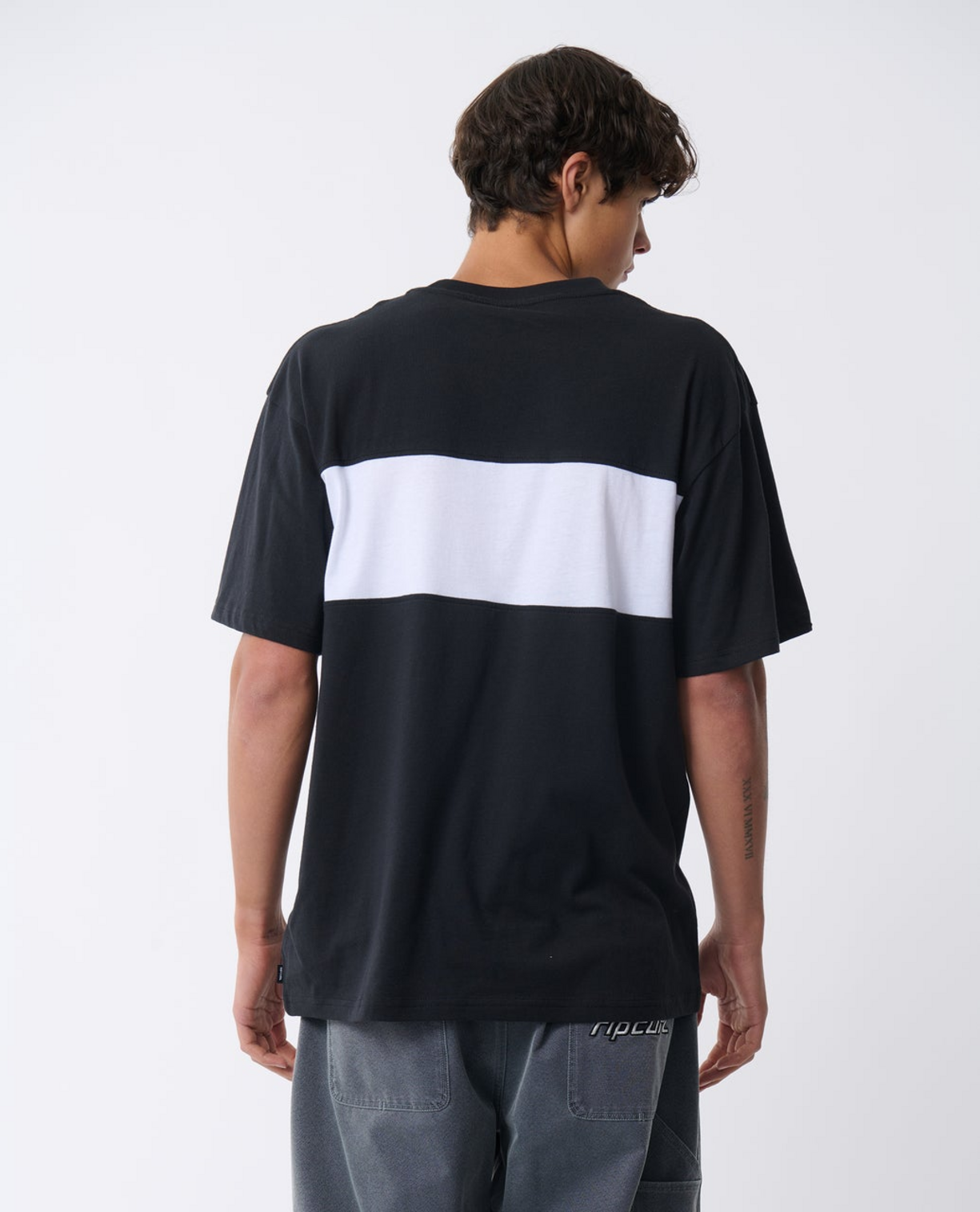 Undertow Tee